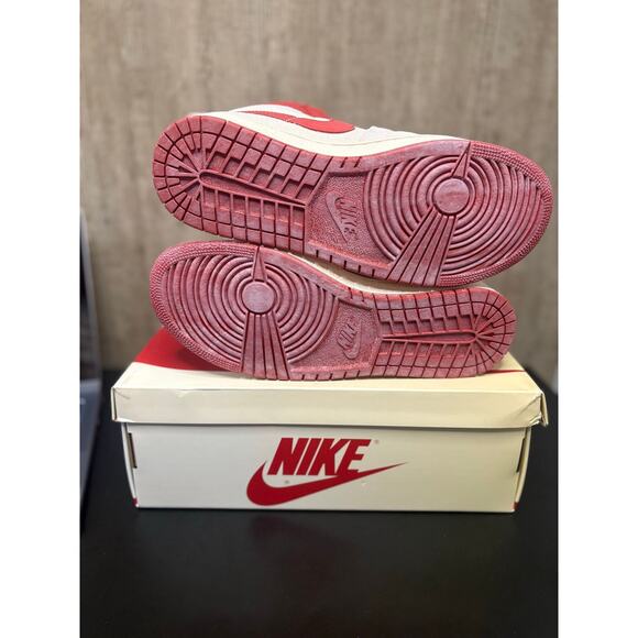 NEW SZ 8.5m - Jordan Air Ship PE SP - White/Red - Picture 4 of 4